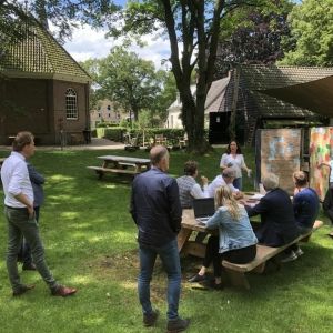 Vertrouwen is een werkwoord